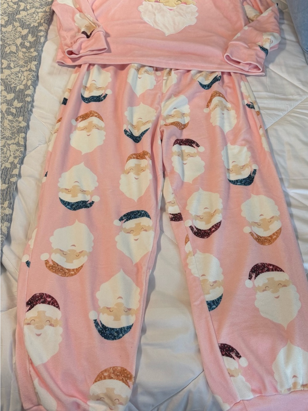 Women’s Pink Santa Print Pajama Set